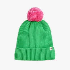 Stickad Beanie med Tofs